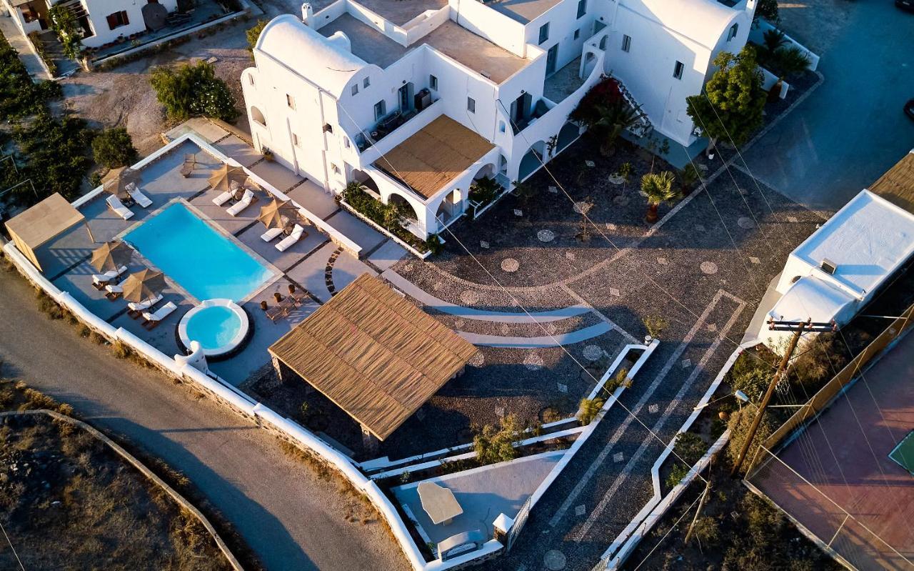 Symmetry Suites Akrotiri  Exterior photo