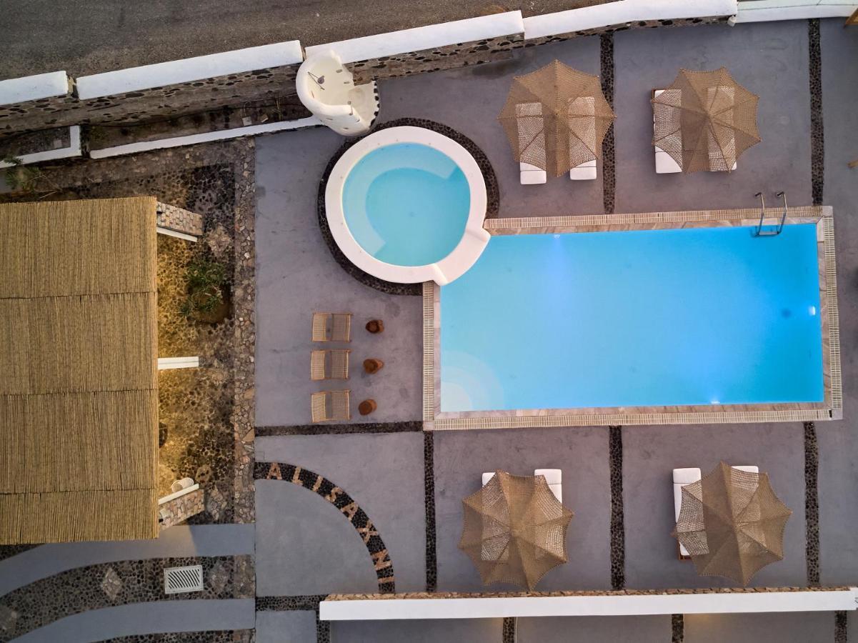 Symmetry Suites Akrotiri  Exterior photo