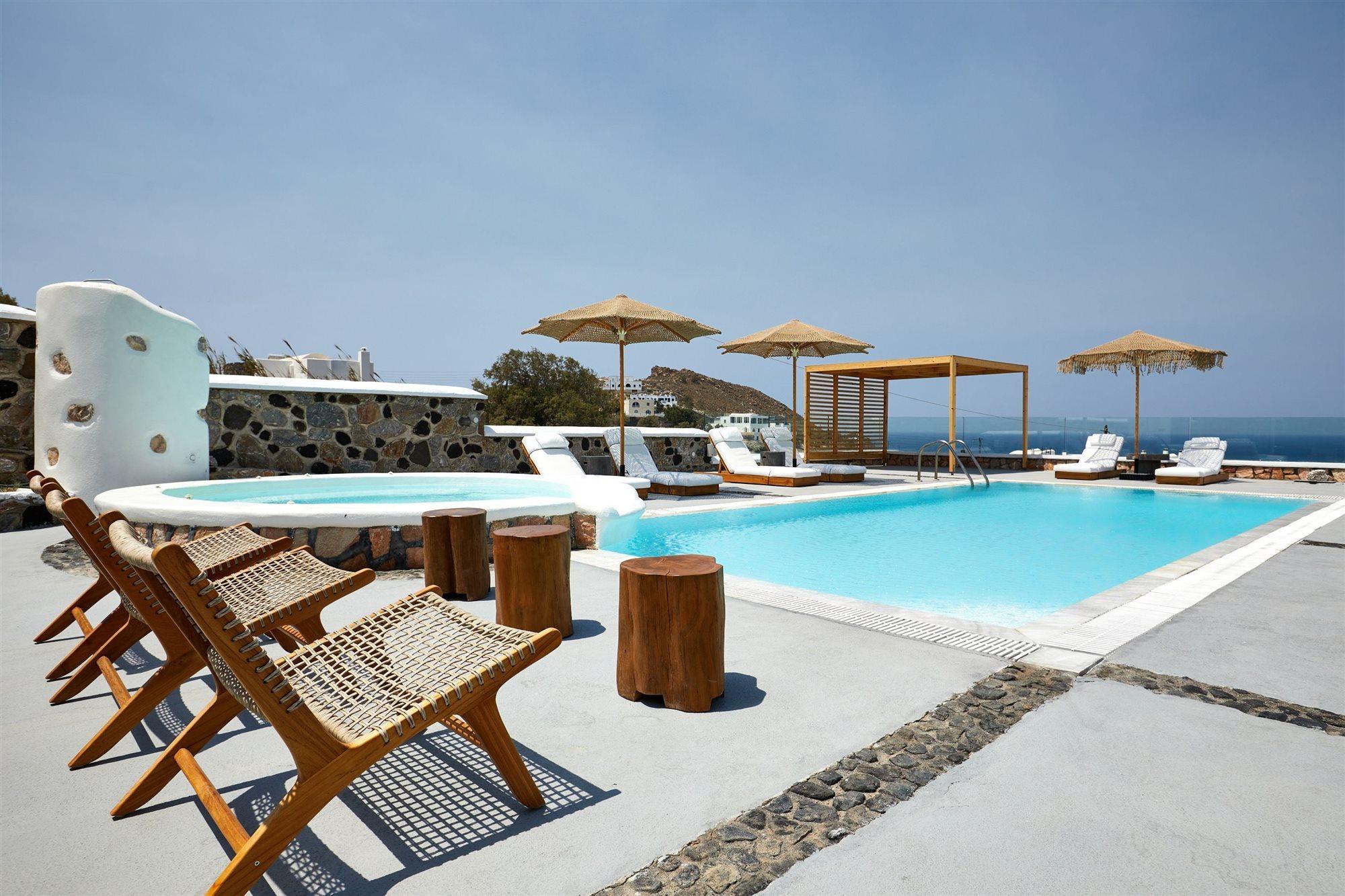 Symmetry Suites Akrotiri  Exterior photo